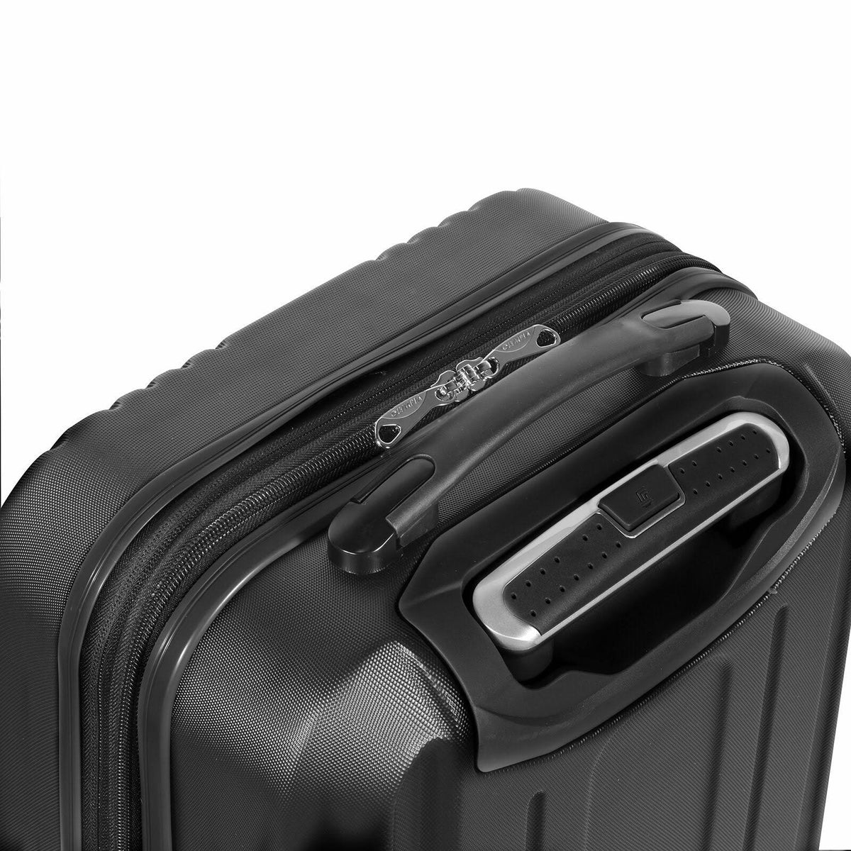 Black Hardside Spinner Suitcase O704