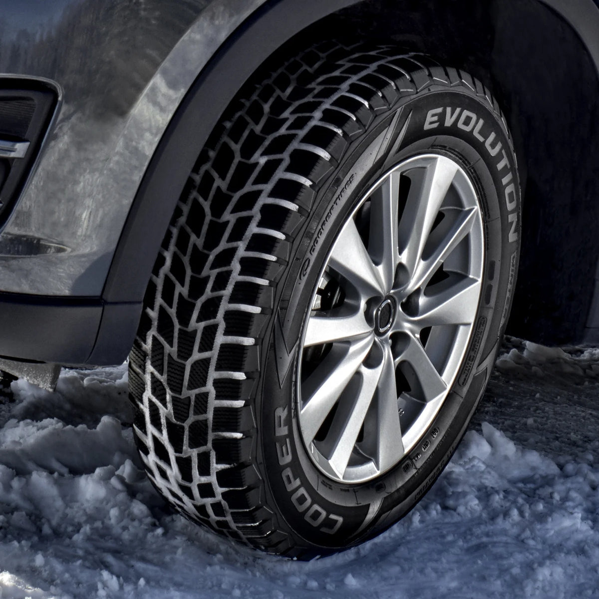 Set of 4 Winter Snow Tires 235/65R18 106T C24306