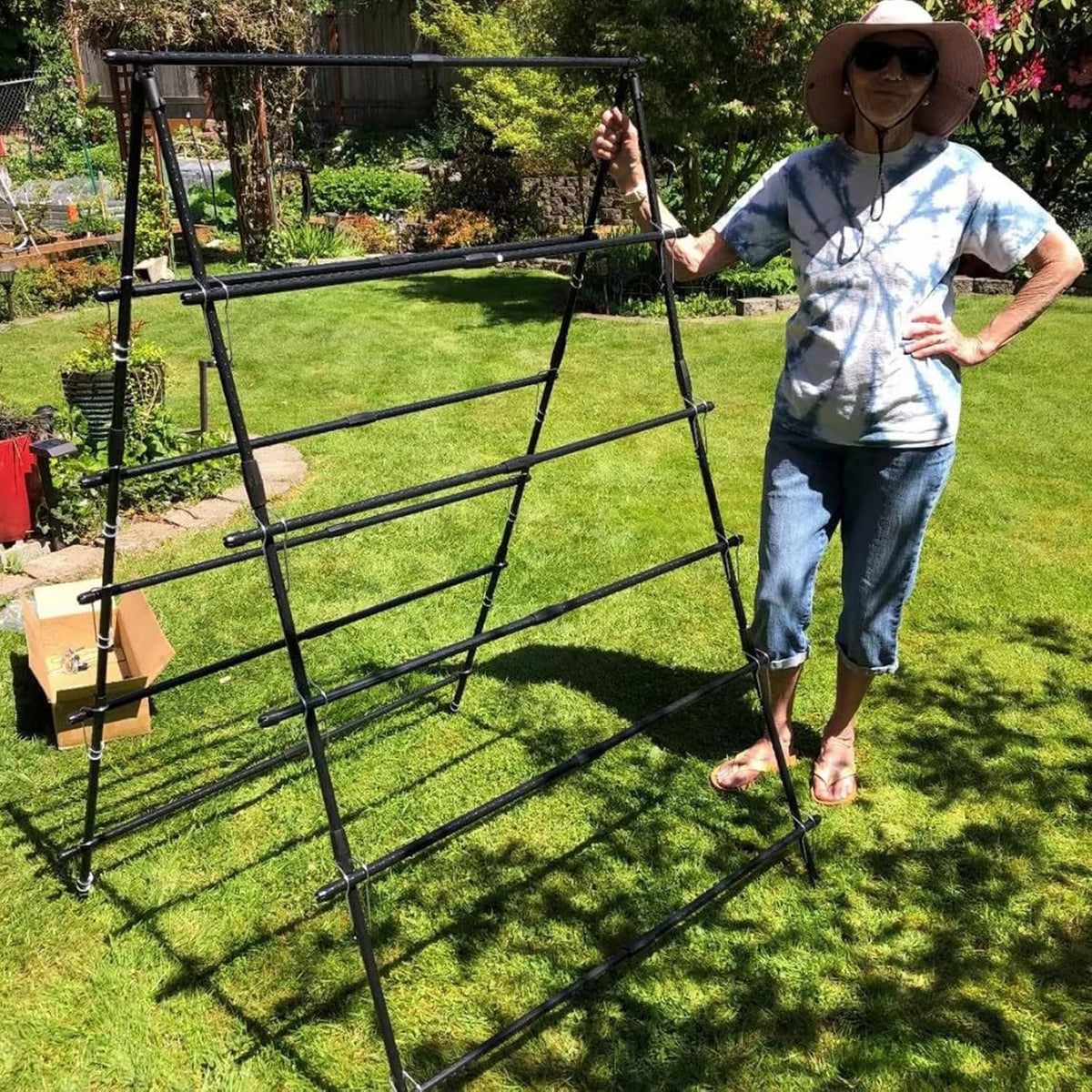 A-Frame Garden Trellis with Plant Support Clips Z653391