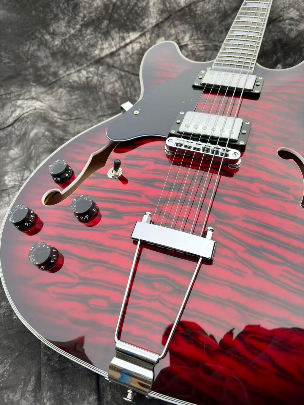 Left-Handed Semi-Hollow Body Electric Guitar A6670