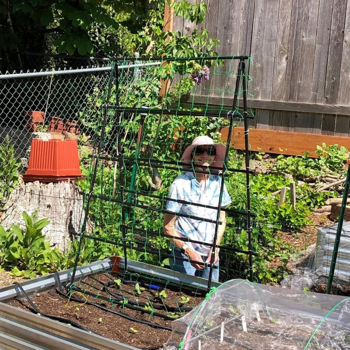 A-Frame Garden Trellis with Plant Support Clips Z653391
