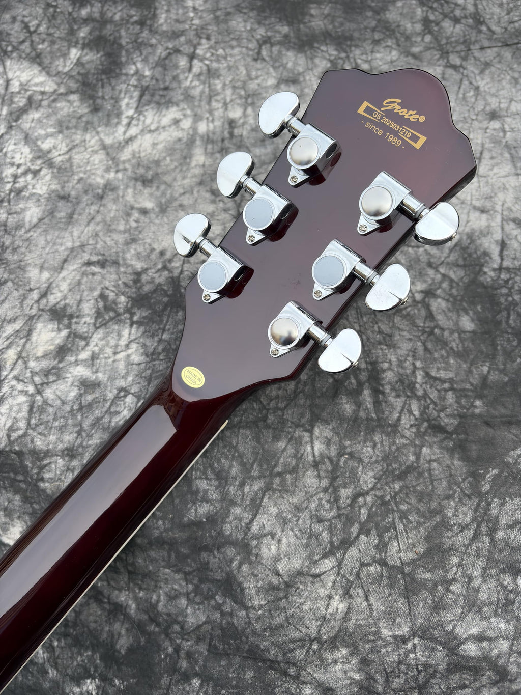 Left-Handed Semi-Hollow Body Electric Guitar A6670