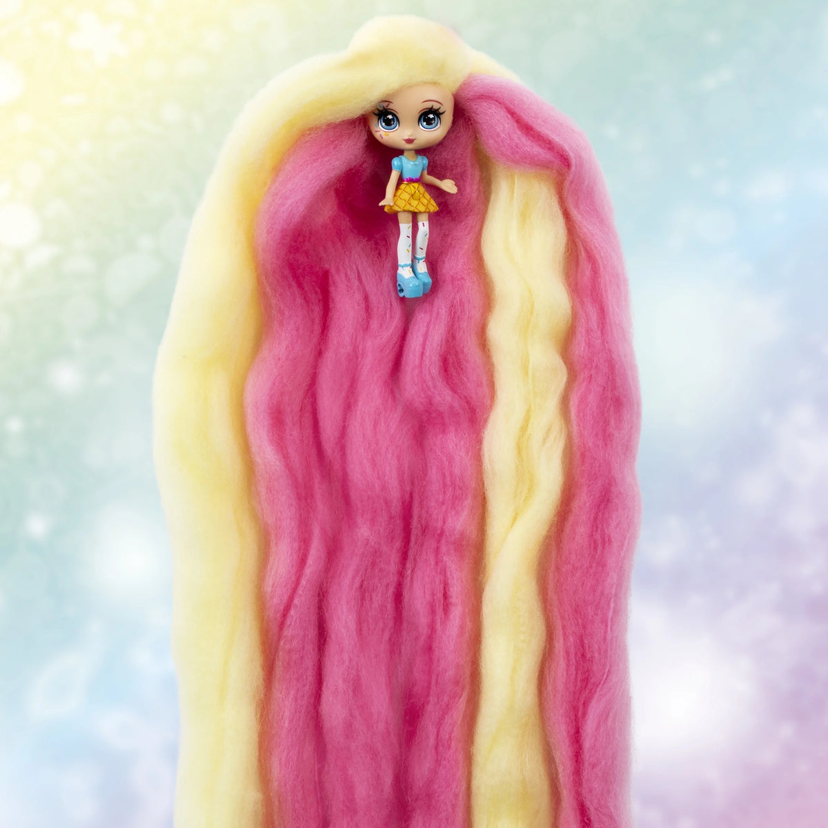 3" Scented Collectible Surprise Doll with Accessories R8882