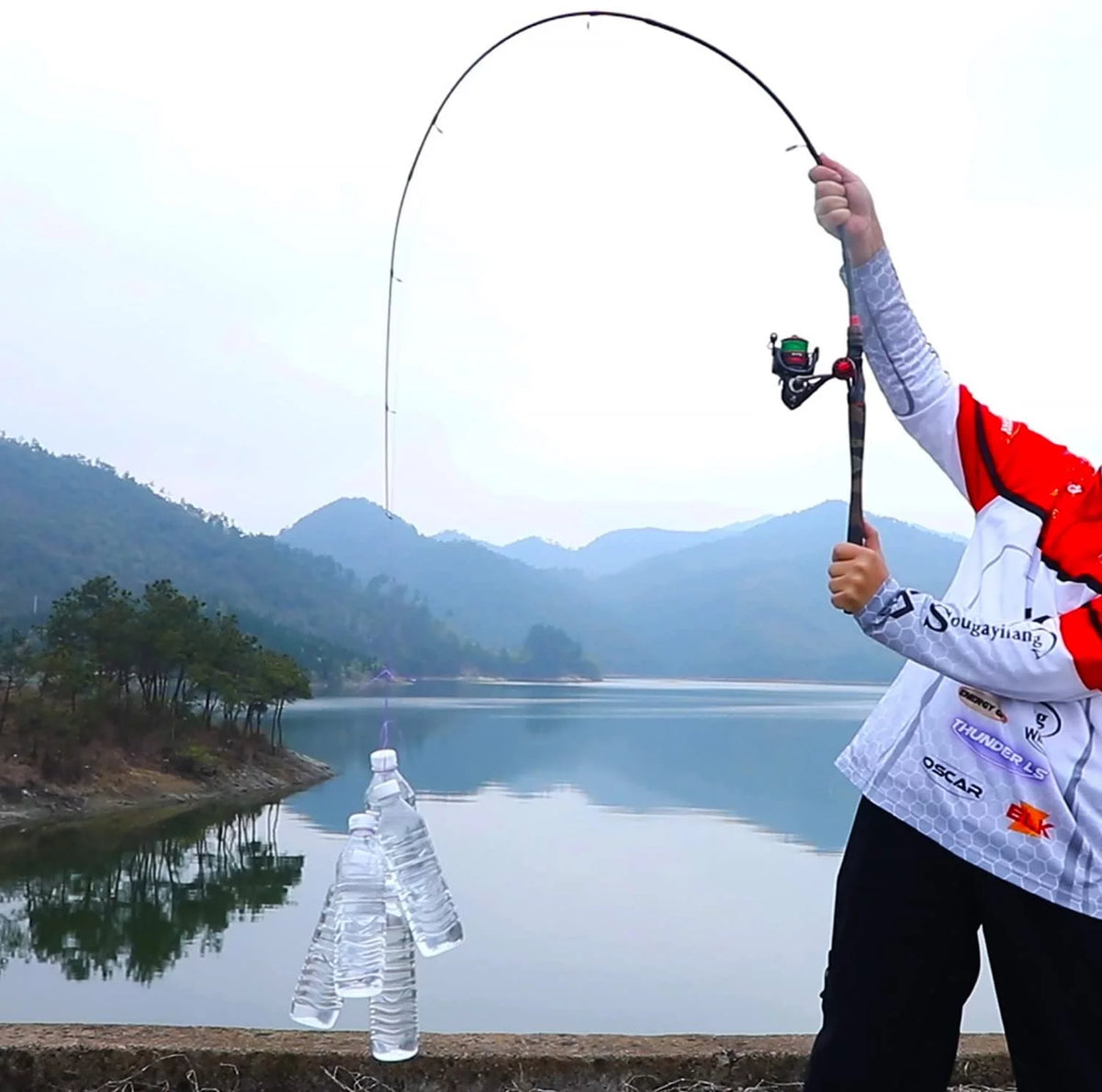 4 Piece Carbon Fiber Fishing Rod Y981561